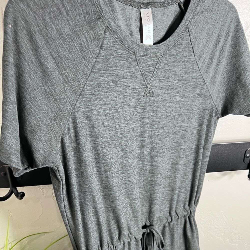 Kyodan Outdoor Women's dark grey short sleeve cinched waist dress Size XS - Picture 6 of 14